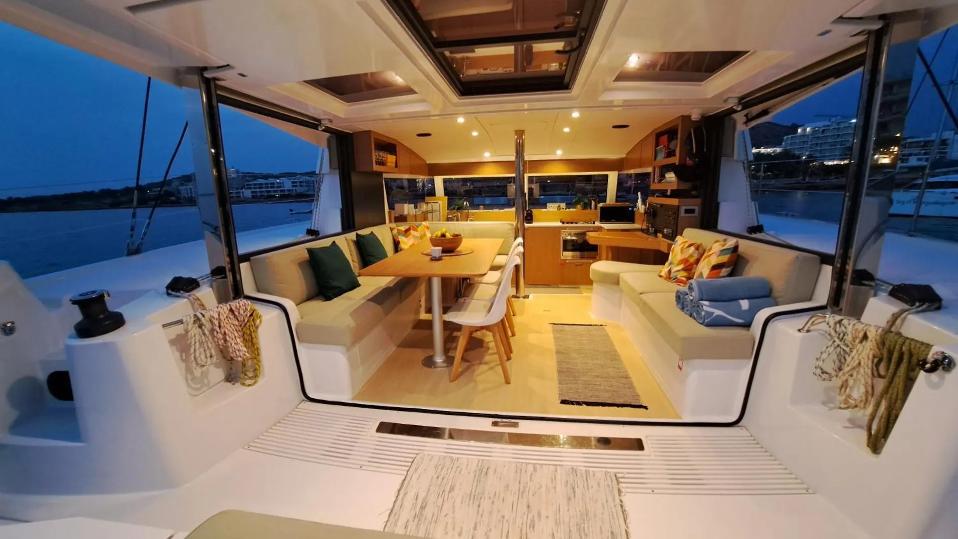 ホテル Dortoka Catamaran シッチェス 0*,  スペイン